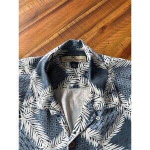Tommy Bahama 100% Silk Hawaiian Short Sleeve Shirt